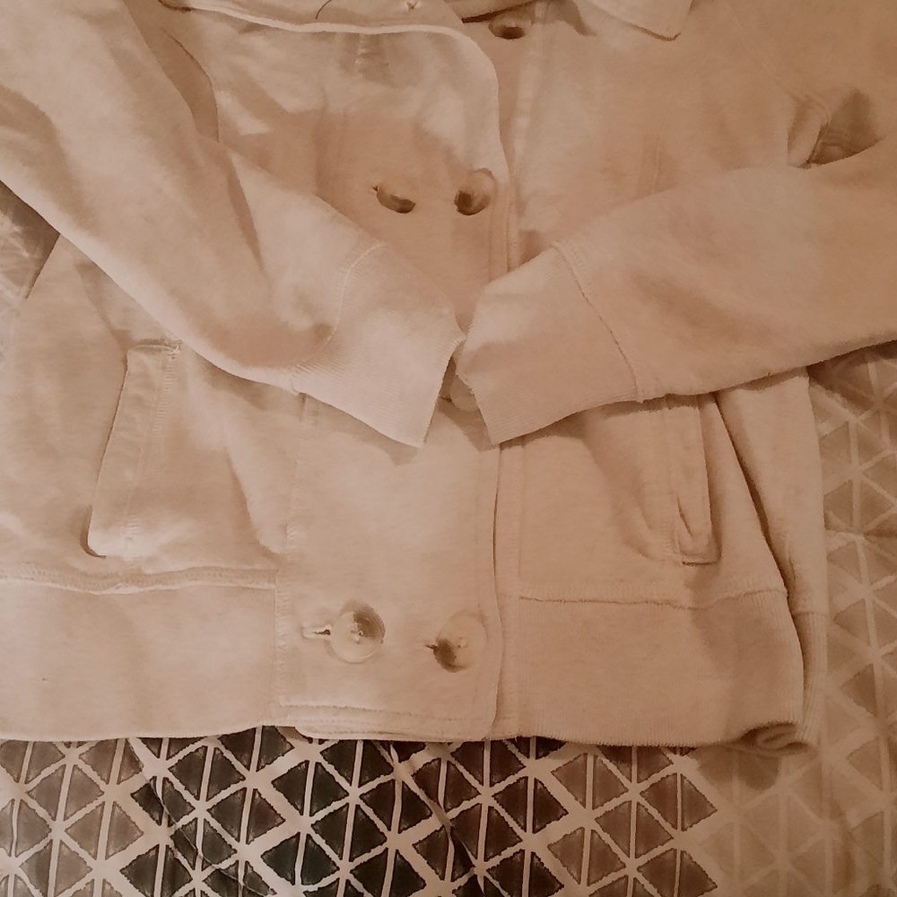 A EUC Abercrombie and Fitch pullover